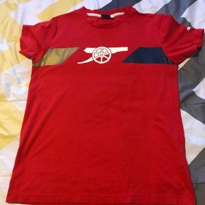 Red Puma Arsenal T-shirt Men size medium